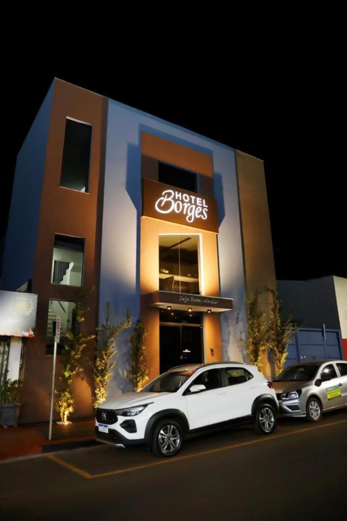 Hotel Borges Quirinópolis Kültér fotó