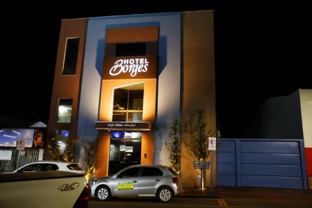 Hotel Borges Quirinópolis Kültér fotó