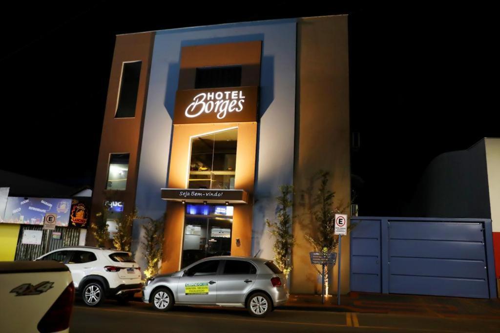 Hotel Borges Quirinópolis Kültér fotó