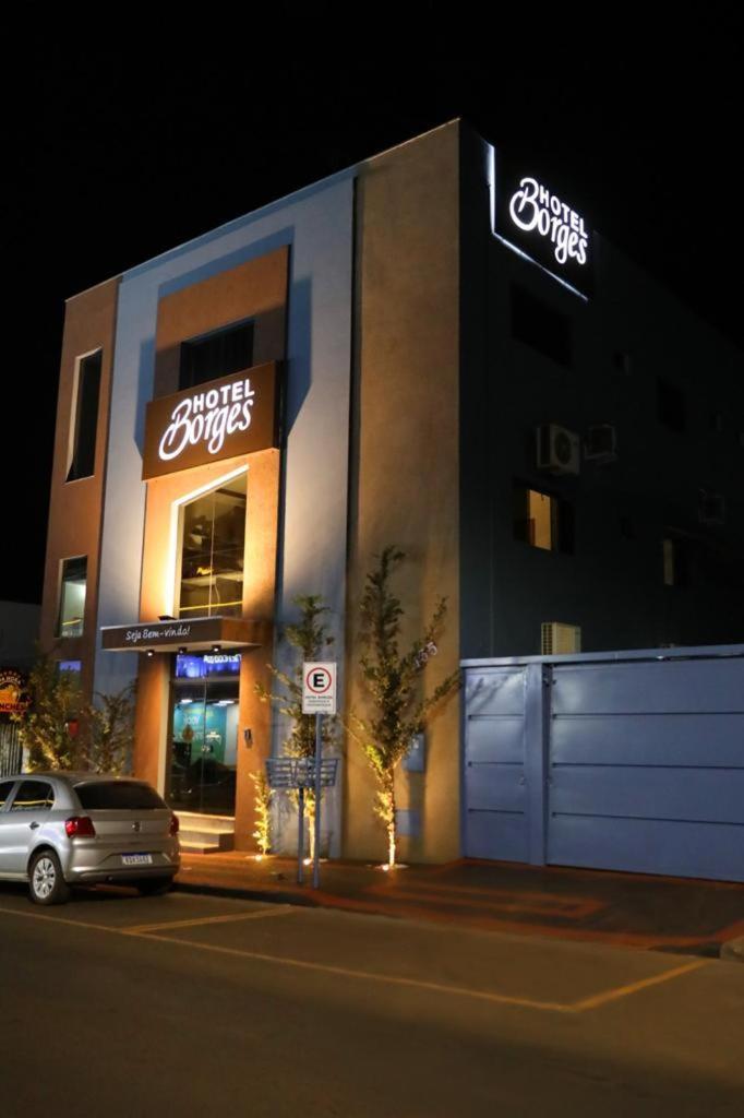 Hotel Borges Quirinópolis Kültér fotó