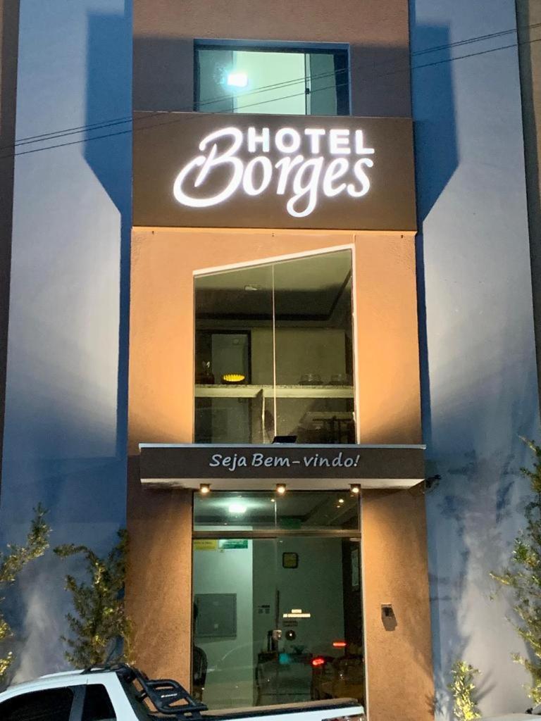 Hotel Borges Quirinópolis Kültér fotó